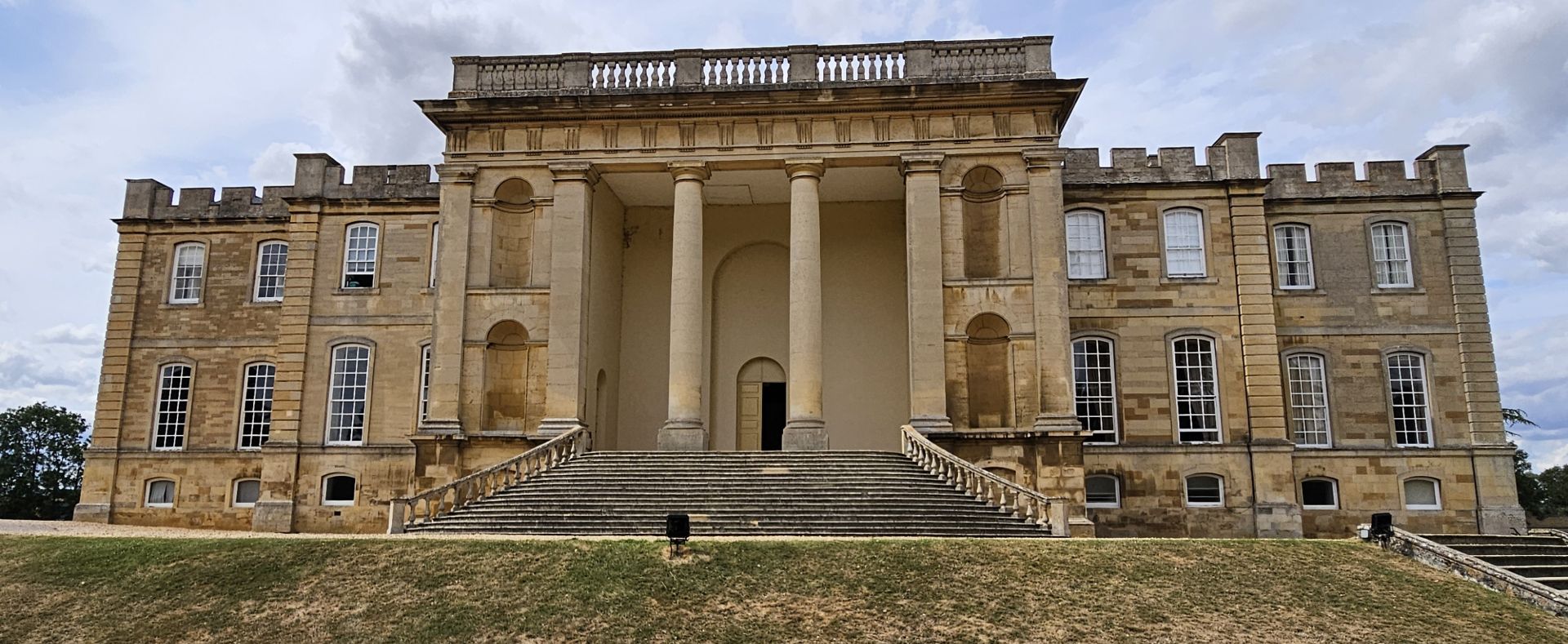 Kimbolton Castle rear.jpg